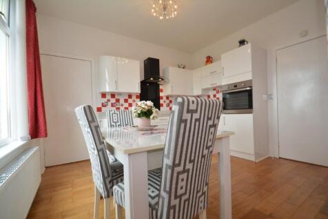 Dining/Kitchen