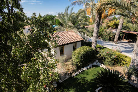 Property Image 37
