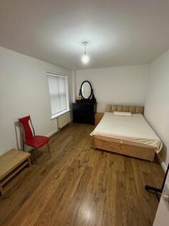 Master bedroom with ensuite.