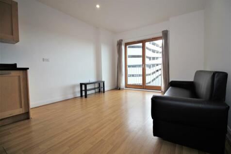 Lounge/Kitchen