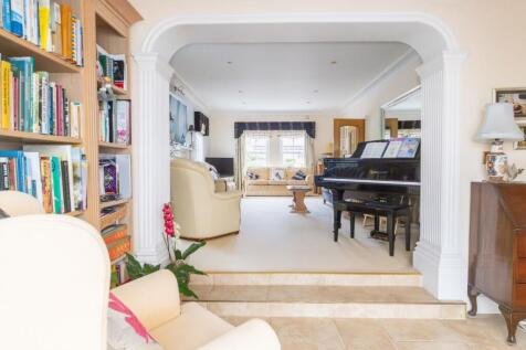 Property Image 8