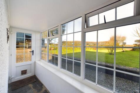 Rear Entrance Hall