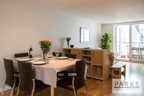 Kitchen / Dining / Living area