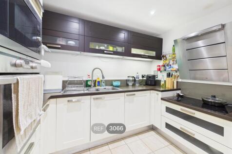 Kitchen / Dining / Living area