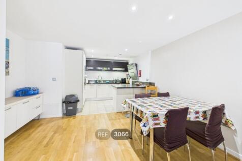 Kitchen / Dining / Living area