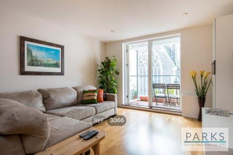 Kitchen / Dining / Living area