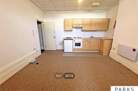 Living room / Kitchen