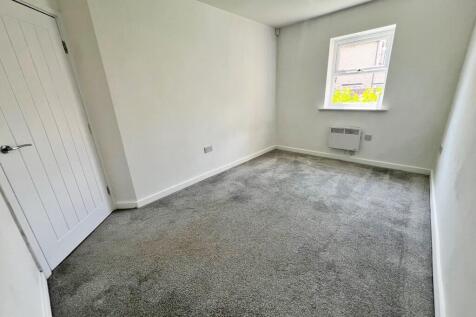 19 Sidings Court ...