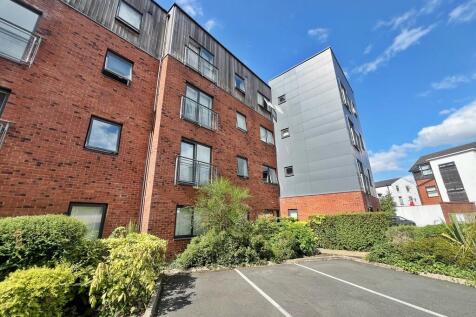 16 Dutton Court 8