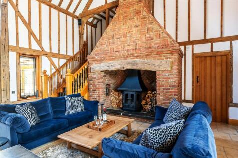 Barn Lounge