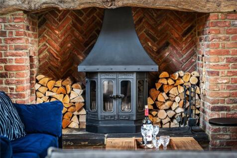 Barn Lounge