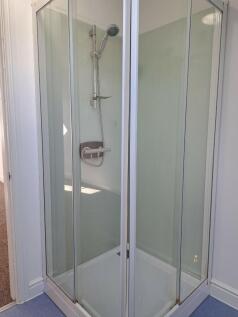 Ensuite shower