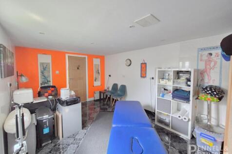 studio / office 