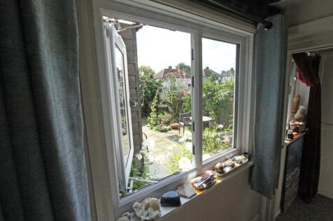 IMG_0401 window.jpg