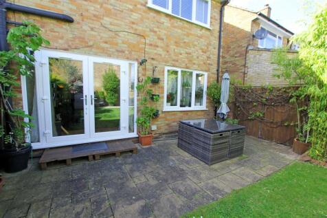 IMG_1860 patio rear.jpg