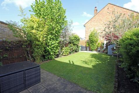 IMG_1859 patio garden.jpg