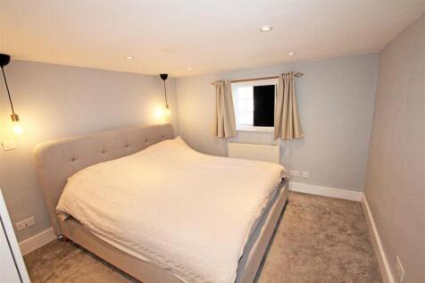 IMG_4304 bed1.jpg