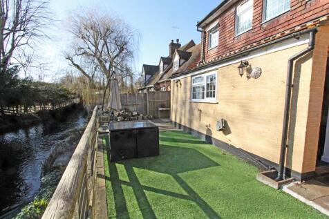 IMG_4765 patio river.jpg