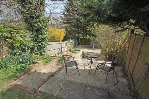 IMG_4970 patio2.jpg