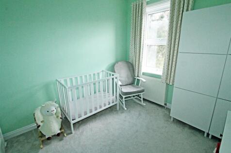 IMG_4981 bed3.jpg