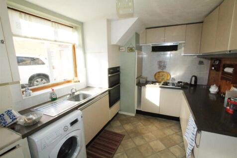 08 IMG_4647 kitchen.jpg