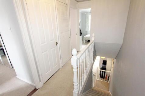 IMG_5068 landing stairs.jpg
