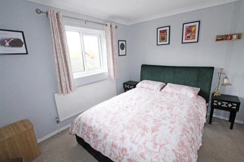 IMG_5058 bed1 - Copy.jpg