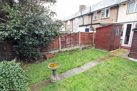 IMG_4677 garden sheds.jpg
