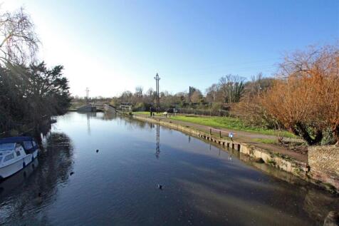 IMG_4113 river.jpg