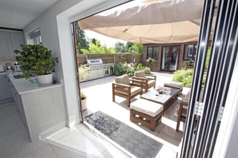 IMG_3688 patio doors.jpg