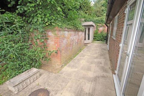 IMG_5625 patio.jpg