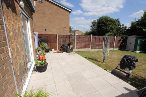 IMG_5657 patio garden.jpg