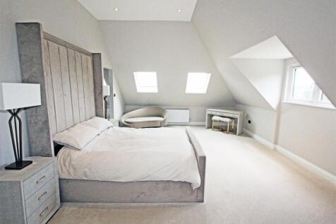IMG_5729 bed1.jpg