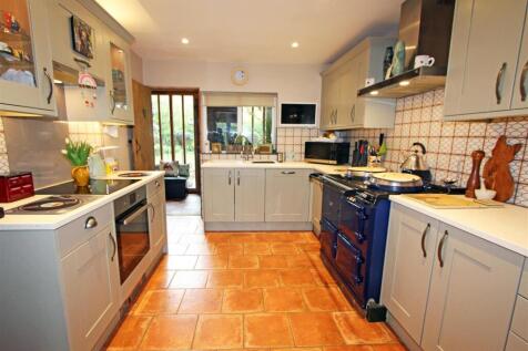 IMG_1722 kitchen.jpg