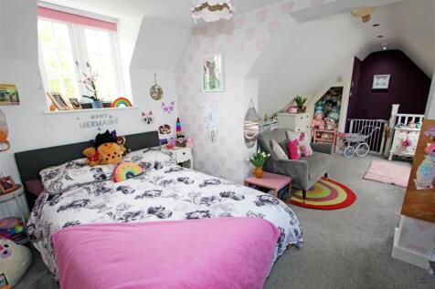 16 IMG_1754 bed mermaid.jpg
