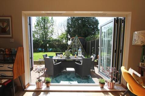 IMG_1849 doors patio.jpg