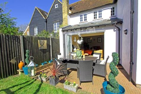 IMG_1830 patio rear.jpg