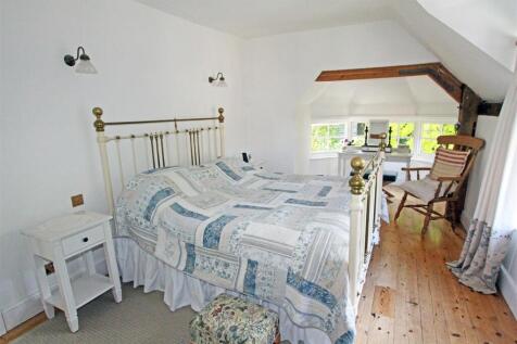 IMG_5734 bed1.jpg