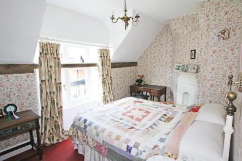 IMG_5743 bed2.jpg