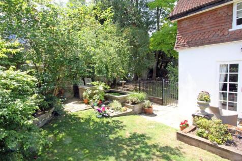 IMG_5792 garden pond.jpg