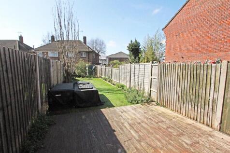 IMG_4927 garden.jpg