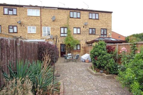 IMG_6082 garden rear.jpg
