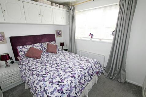 IMG_6115 bed1.jpg