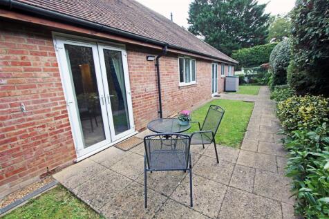IMG_6283 patio.jpg