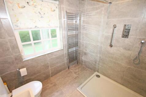IMG_6400 shower.jpg