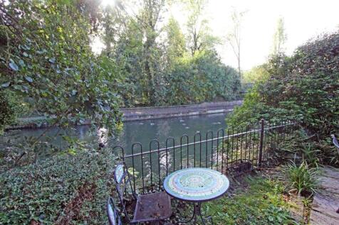 IMG_6379 seating river.jpg