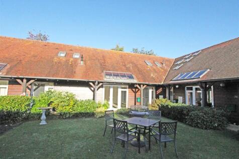 IMG_6442 front lawn.jpg