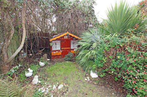 IMG_6792 garden end.jpg