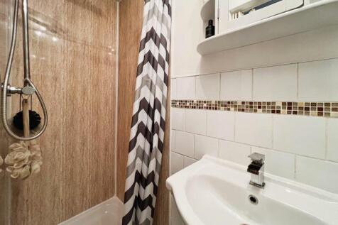 BATHROOM (ANNEXE)