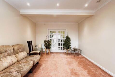 RECEPTION ROOM 1